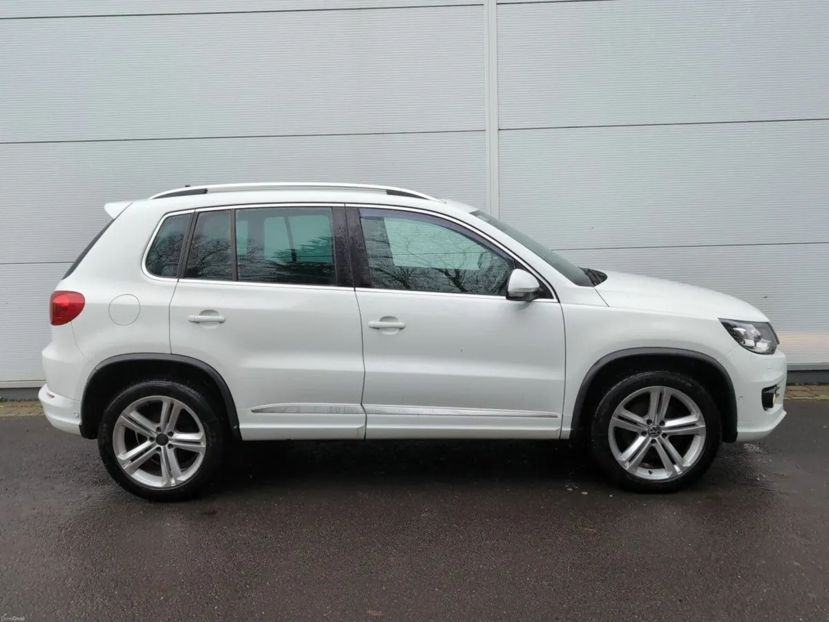 Volkswagen Tiguan 2.0 TDI R line 110HP BMT Edition - Image 2