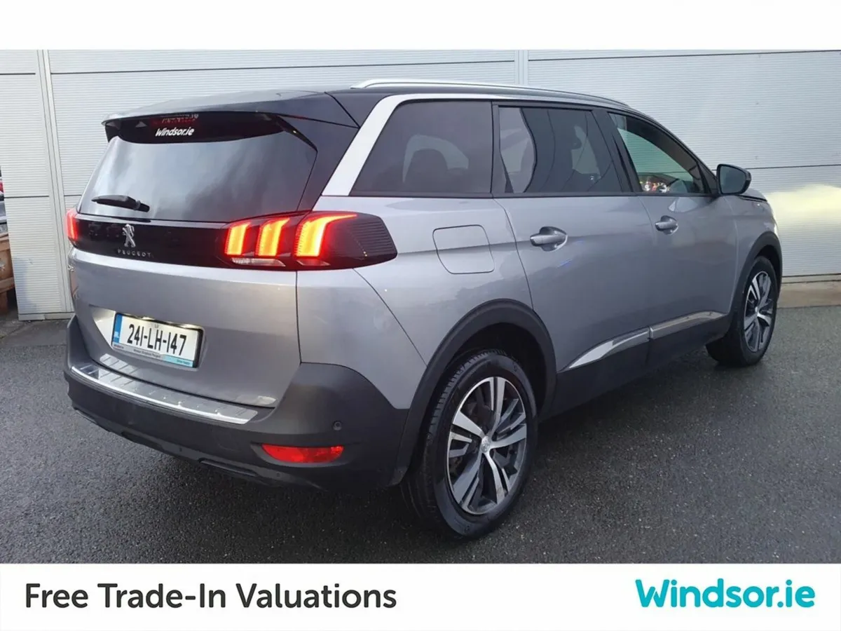 Peugeot 5008 1.5 BlueHDi 130bhp Allure Auto - Image 3