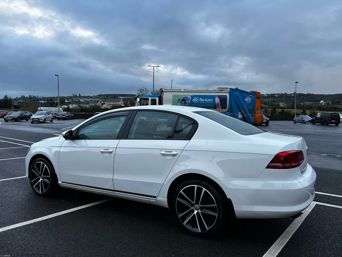 12 VW Passat Diesel Long NCT Cheap Tax Mint Car - Image 3