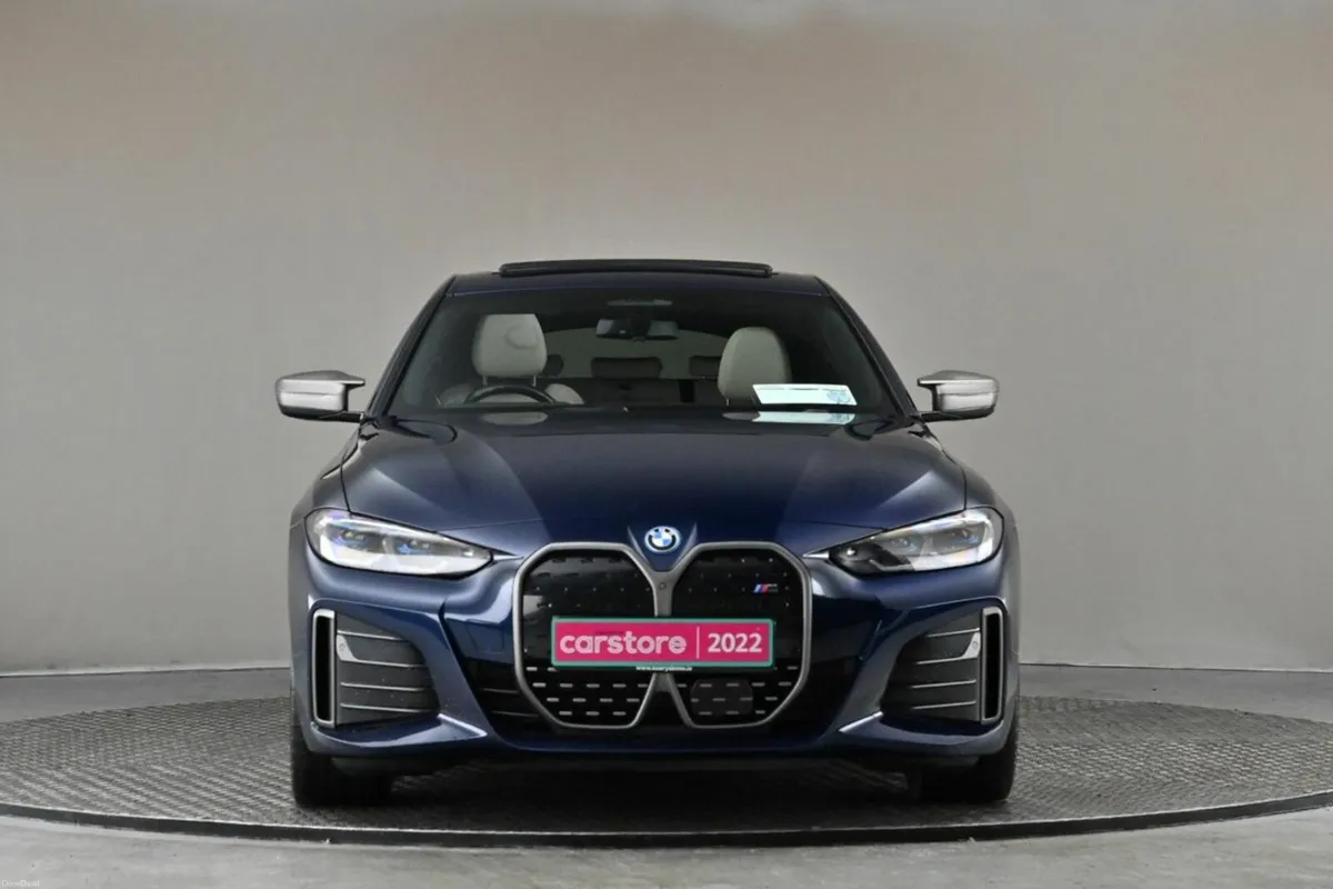 BMW i4 M50 M-SPORT**SUNROOF**HARMON KARDON**BEIGE - Image 2