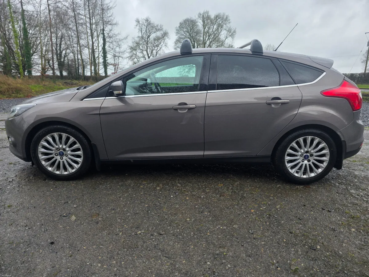 Ford Focus 1 litre petrol - Image 4