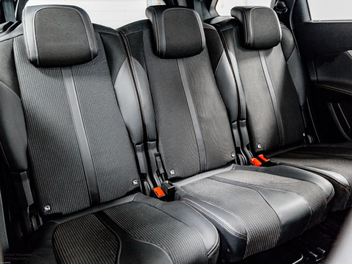 Peugeot 5008 GT 1.5 Diesel Auto 130HP - 7 Seats - Image 4