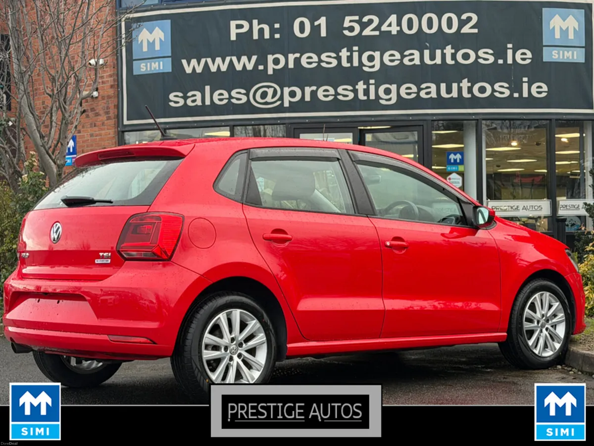 Volkswagen Polo 1.2 PETROL COMFORT LINE AUTO *CAR - Image 4
