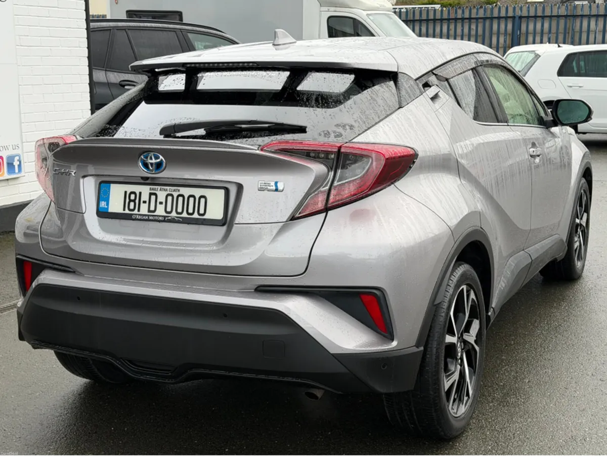 Toyota C-HR (181) 1.8 HYBRID SPORT AUTO - Image 4