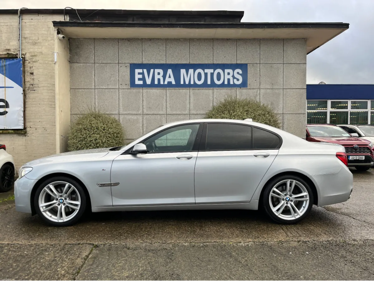 BMW 7-Series 730D M-SPORT EXCLUSIVE AUTOMATIC 3.0 - Image 6
