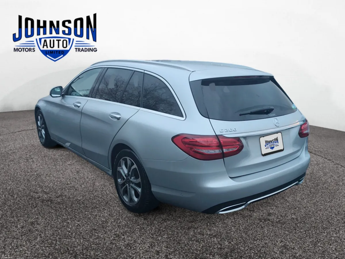 Mercedes-Benz C-Class 2.0 Petrol Auto - Image 4