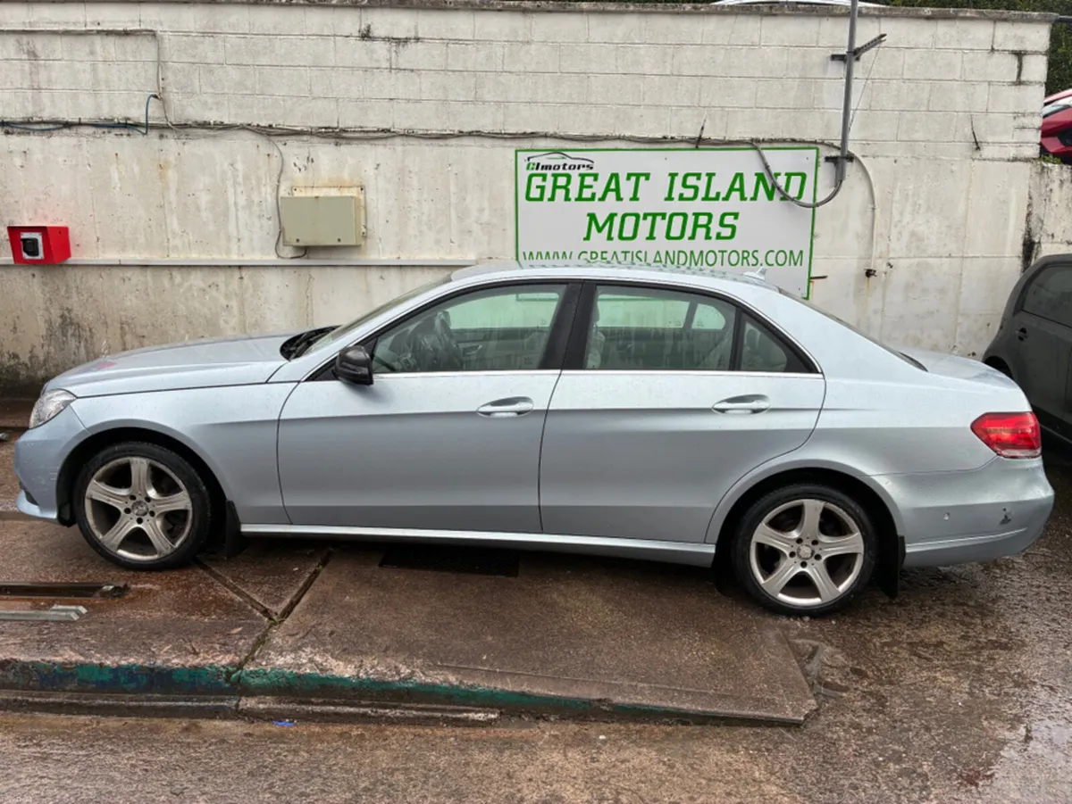 Mercedes-Benz E-Class 200 CDI BLUE EFFICIENCY F/L - Image 2