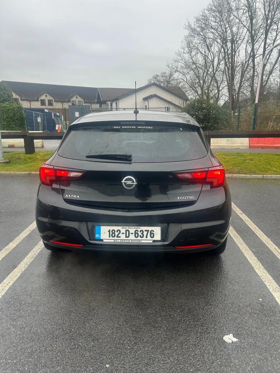 Opel Astra 2018 - Image 1