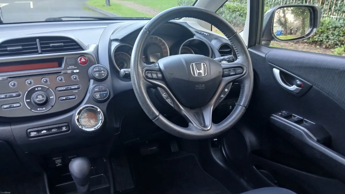 Honda Jazz 2012 *AUTO* 1.3 EXEC 5dr - IRISH CAR - Image 4