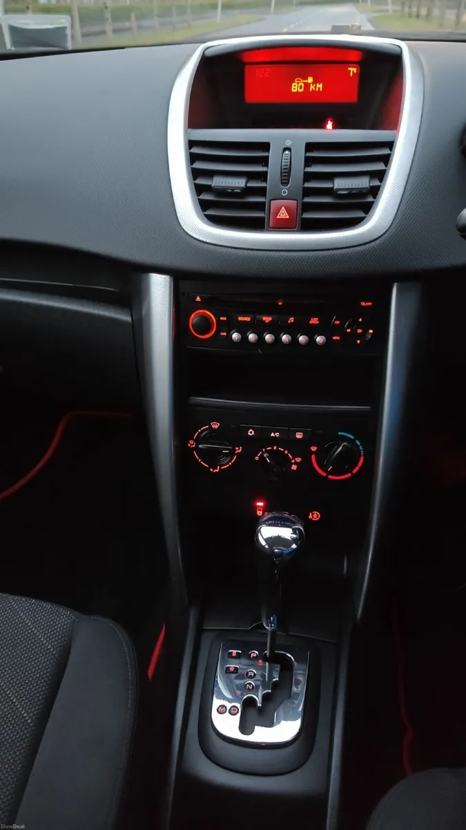 Peugeot 207 Automatic low km  Nct 11/26 Tax 10/26 - Image 3