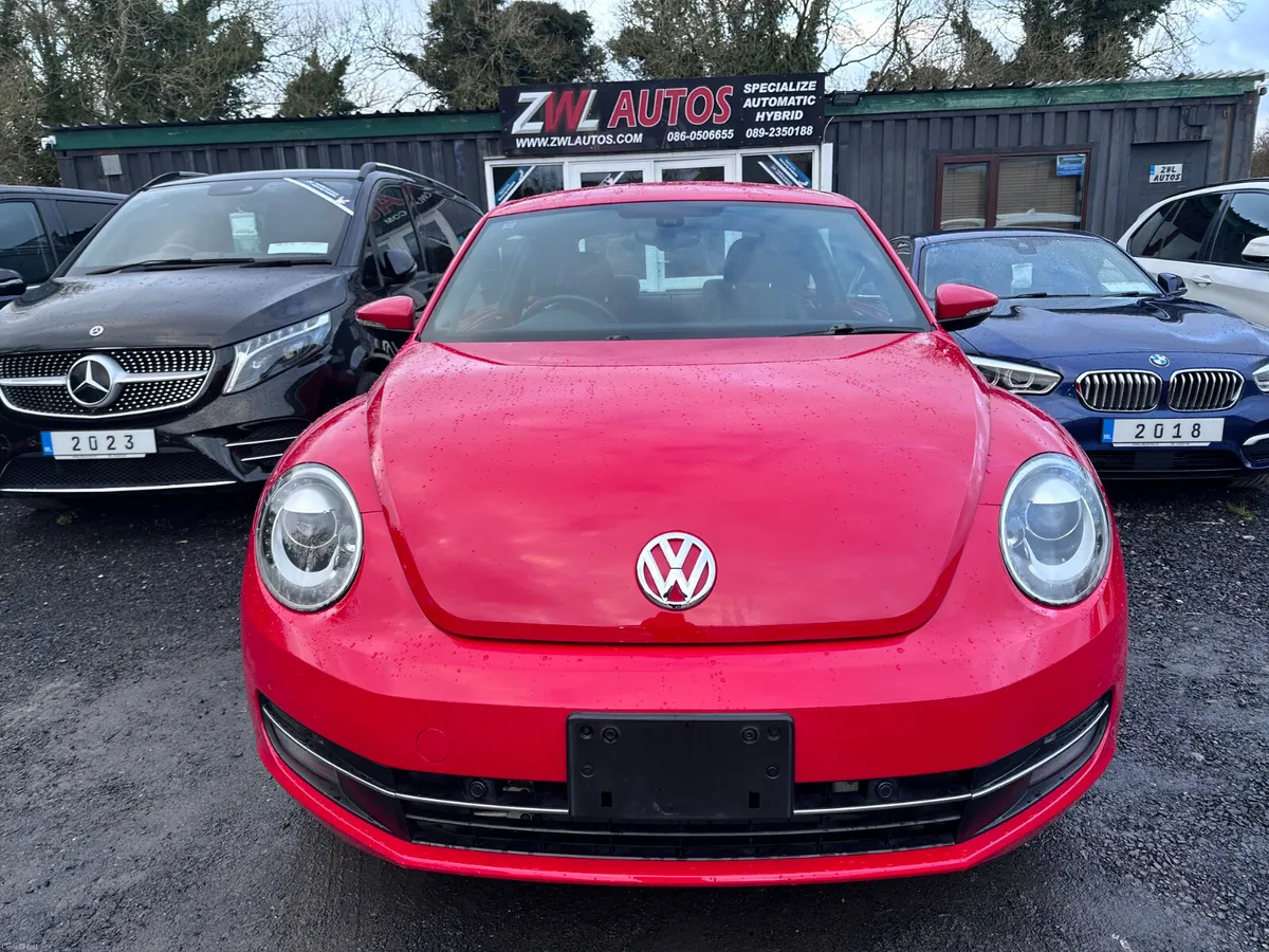 16 Vw Beetle Leather Seat Camera - Image 1