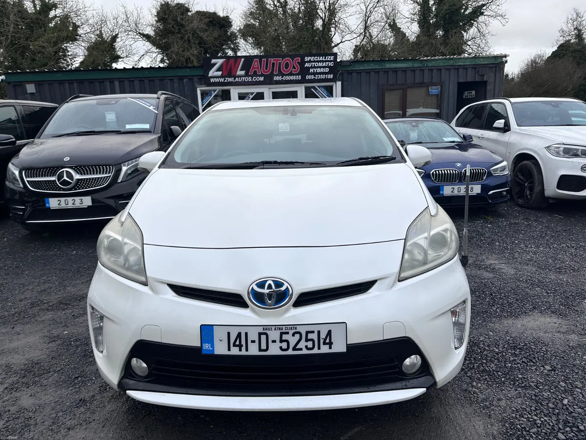 141 Toyota Prius Half Leather - Image 1