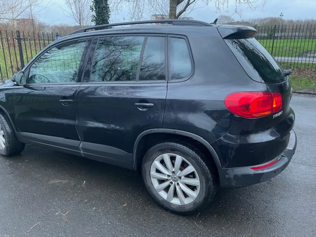 Volkswagen Tiguan 2015 - Image 3