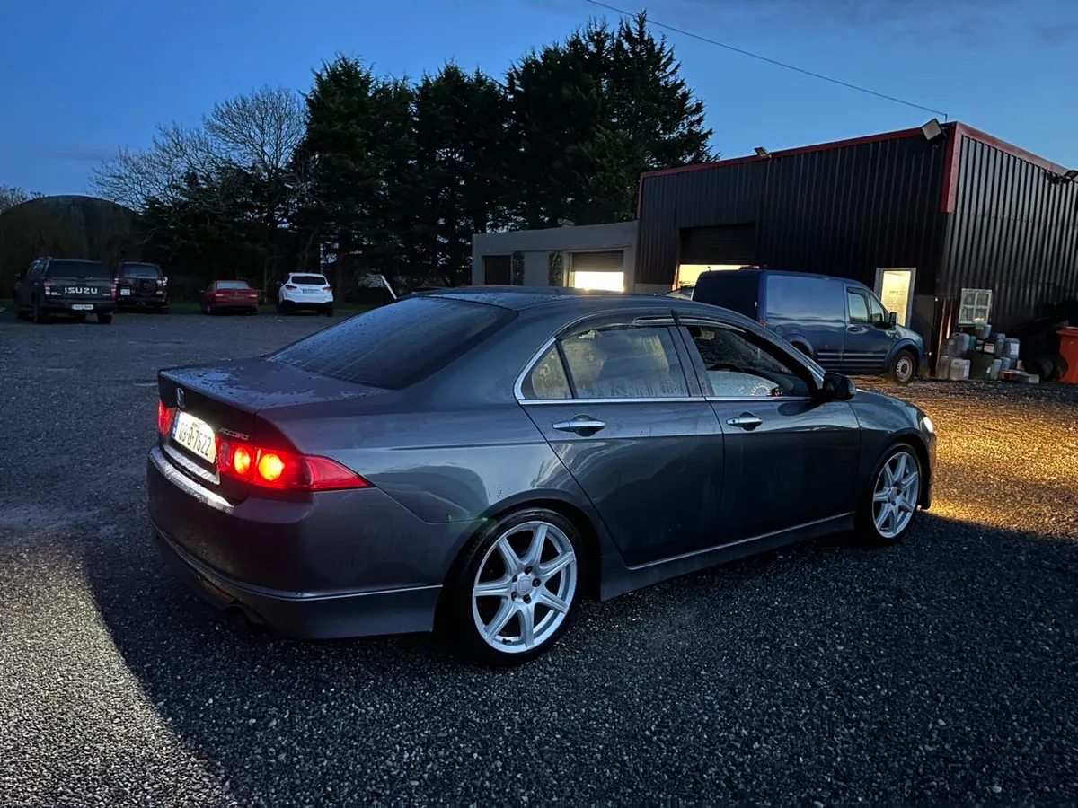 Honda accord type s - Image 4