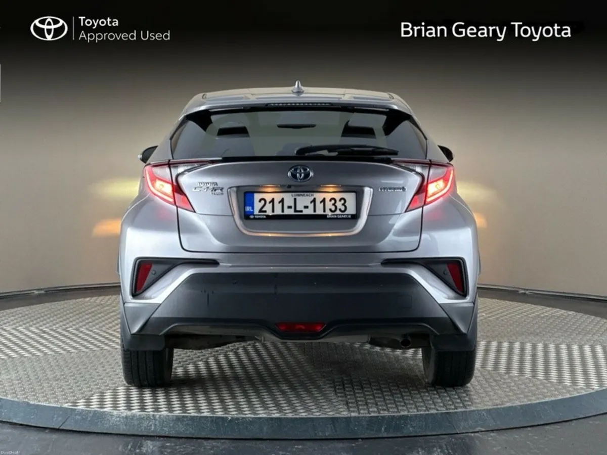 Toyota C-HR HYBRID SPORT - Image 4