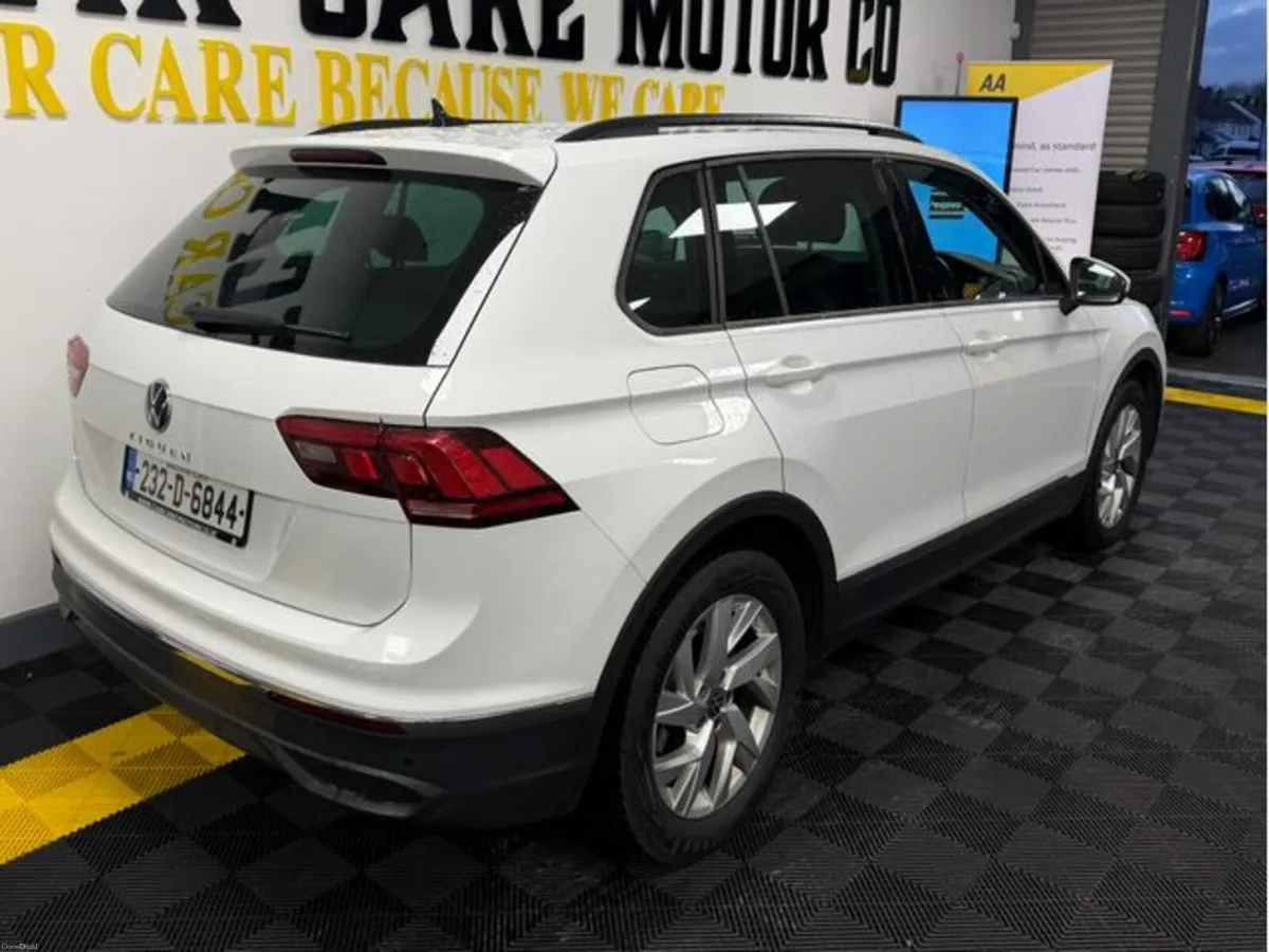 Volkswagen Tiguan Life 2.0tdi D7F 150HP 5DR Auto - Image 4