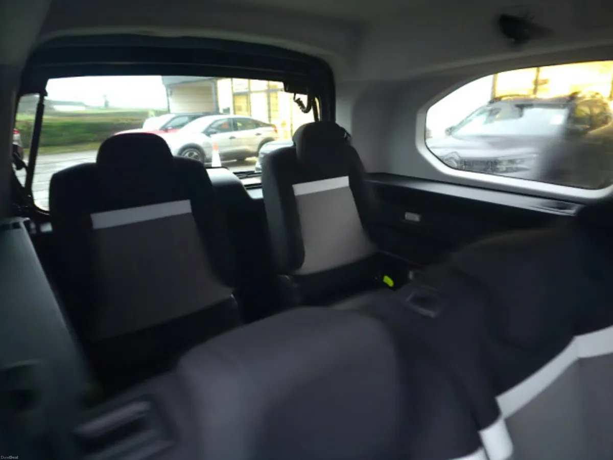 Citroen Berlingo Multispace 7 SEATS AUTOMATIC 130B - Image 4