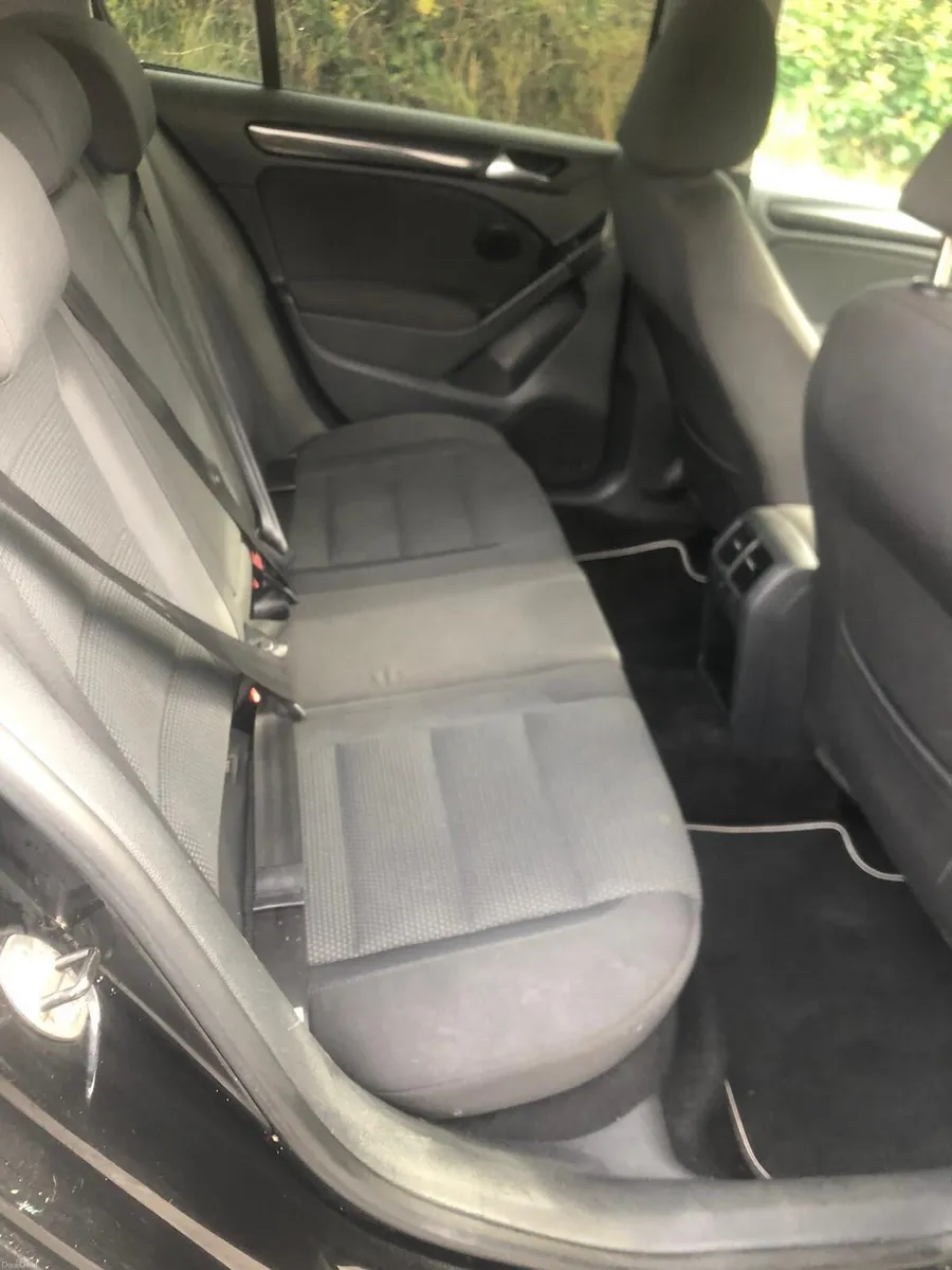 2009 Golf diesel 1.6tdi - Image 4