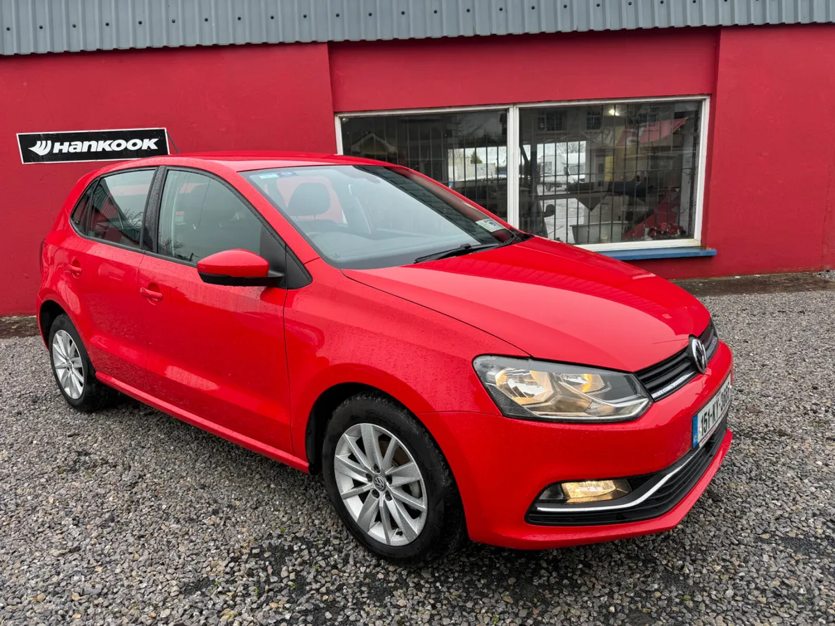 Volkswagen Polo 2015 AUTOMATIC REVERSE CAMERA - Image 2