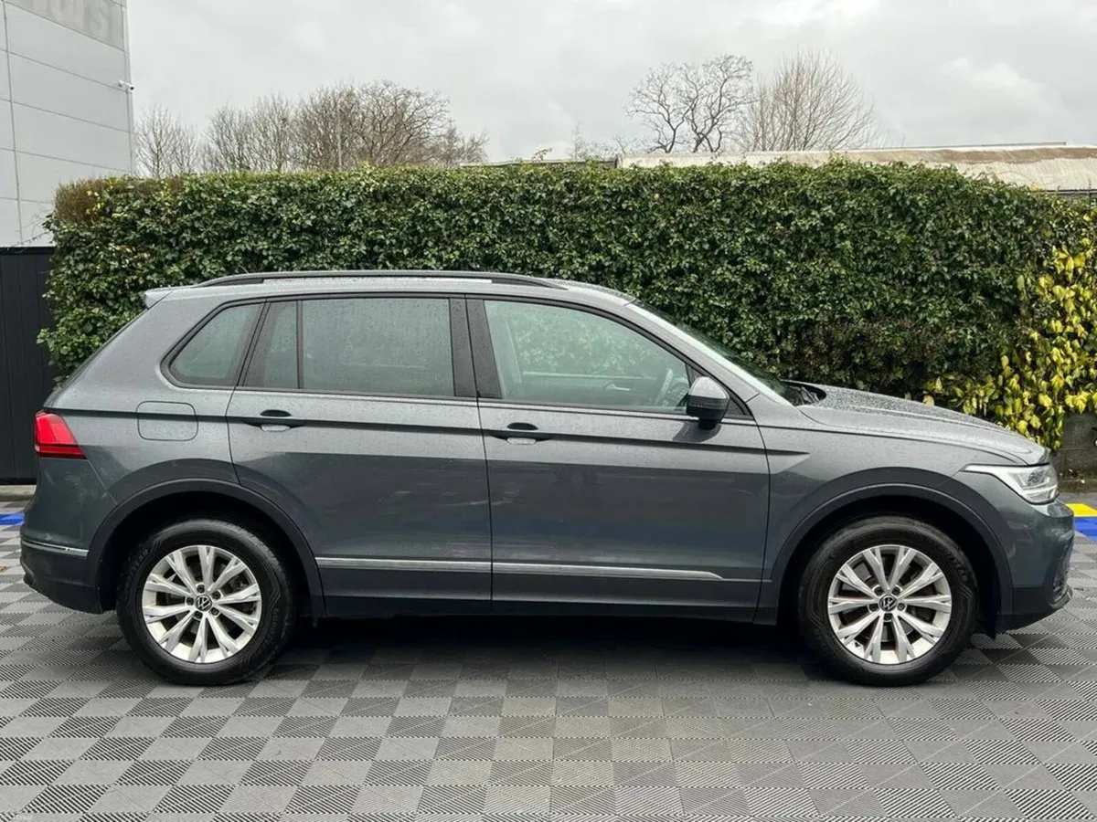 Volkswagen Tiguan LIFE 1.4 HYBRID // DIGITAL CLUST - Image 2