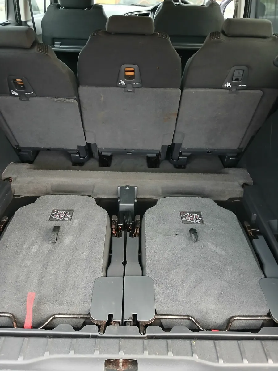 Peugeot 5008 2015 7-Seater NEW NCT - Image 3