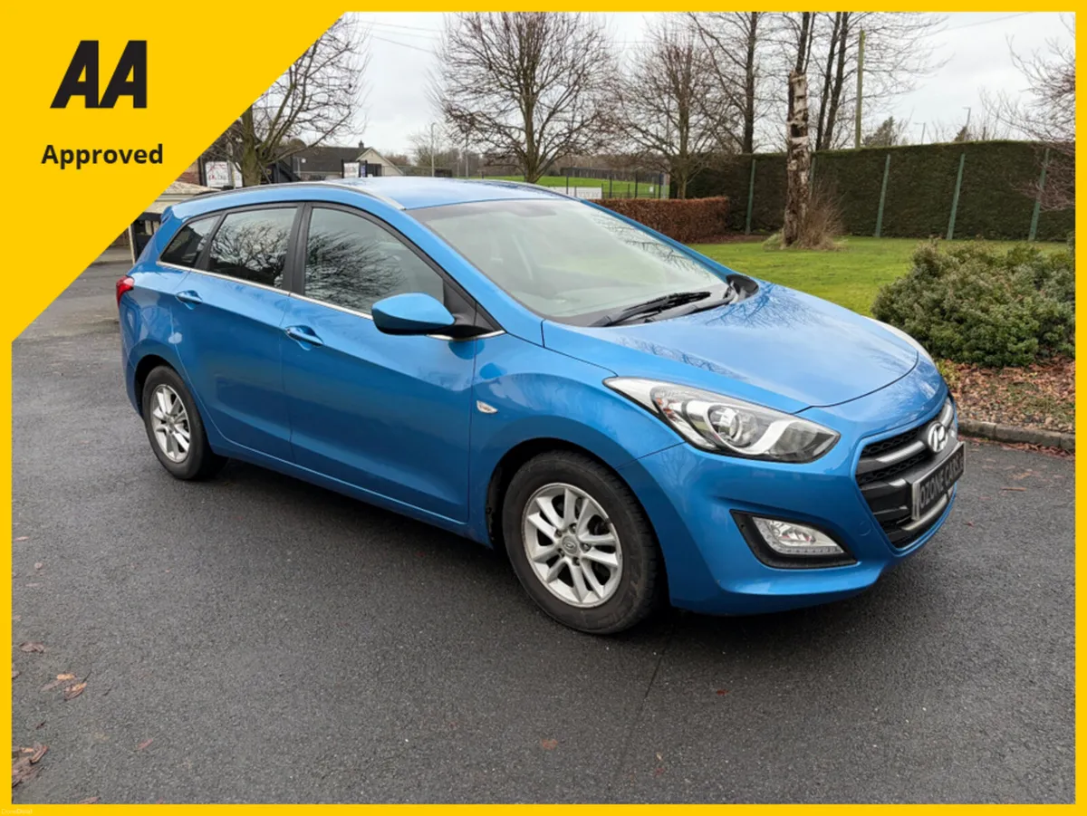 Hyundai i30 SE BLUE DRIVE CRDI - Image 1