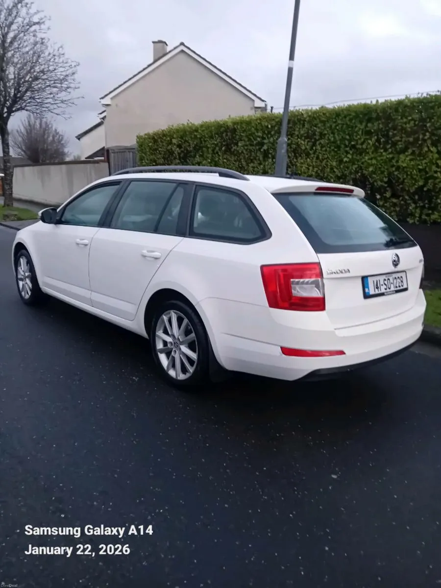 SKODA OCTAVIA 1.6 TDI ELEGANCE - Image 4