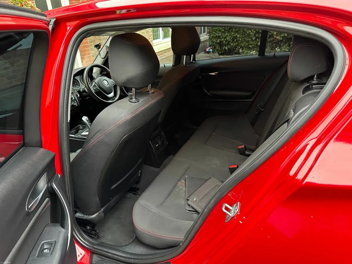 BMW 1-Series 2012 - Image 4