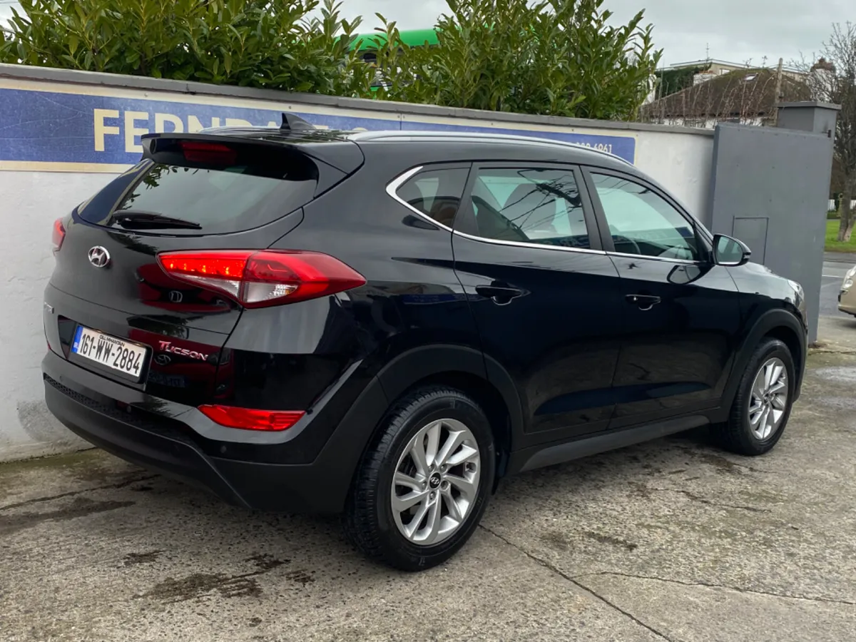 Hyundai Tucson Premium Edition Very Hi Spec - Image 3