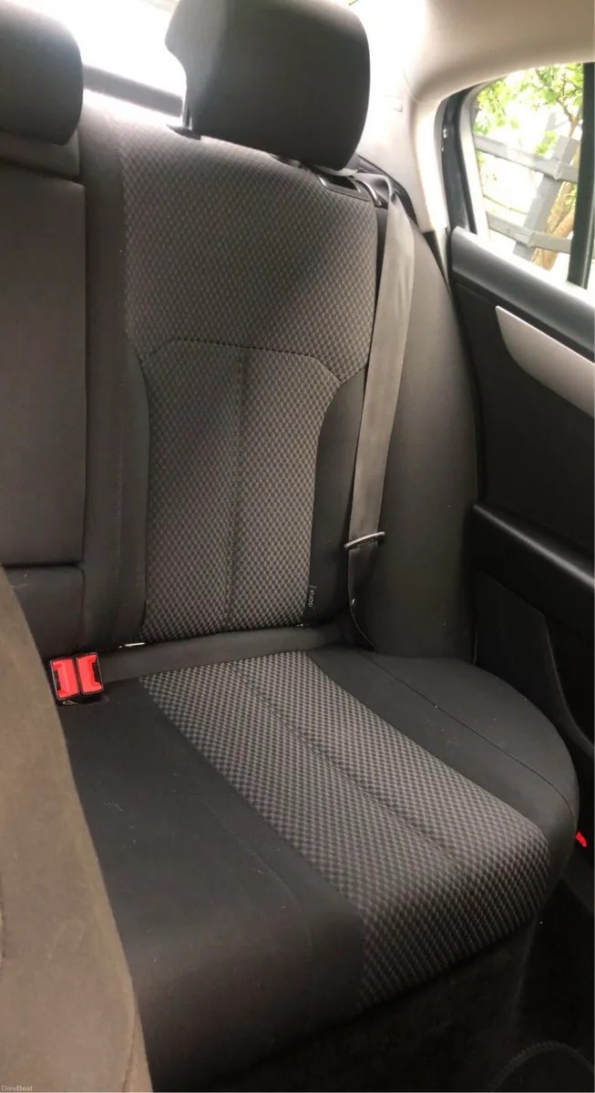 Volkswagen Passat *NCT 02/27* - Image 4