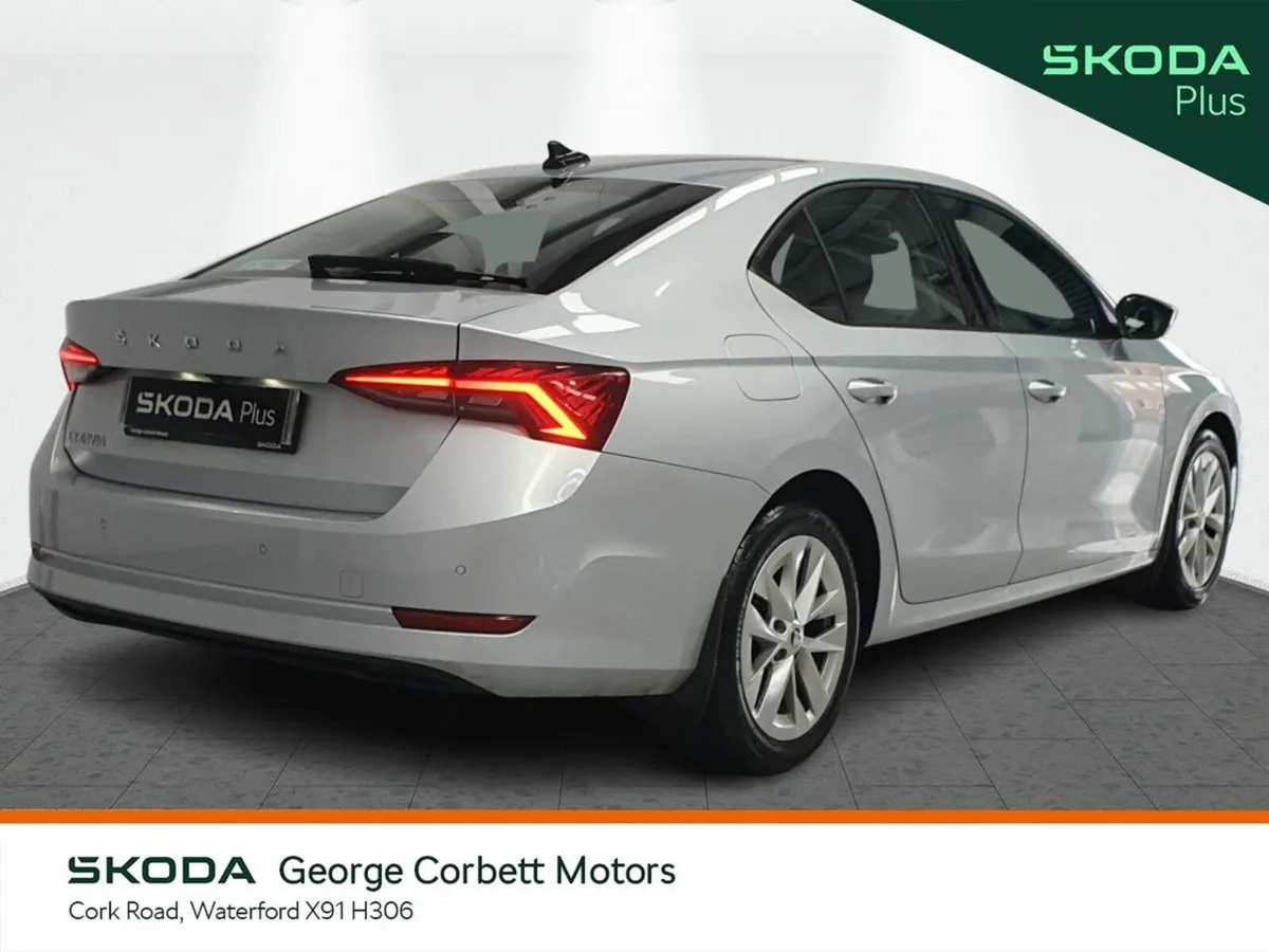 Skoda Octavia Ambition 1.0TSi - 2 Year Warranty (F - Image 3