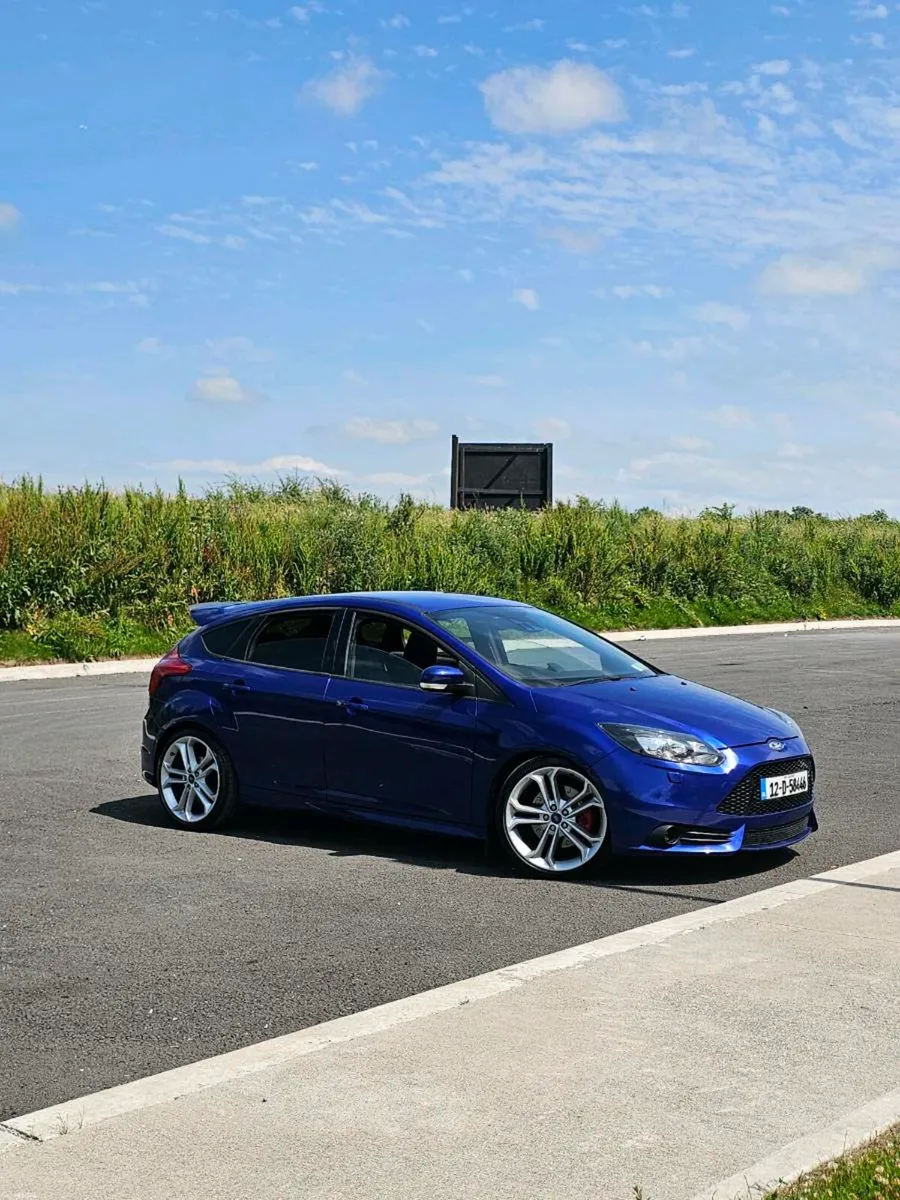 Focus ST3 - Image 1