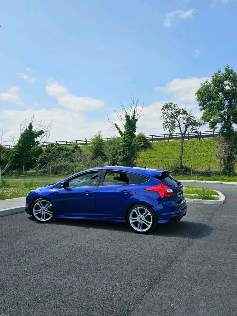 Focus ST3 - Image 2