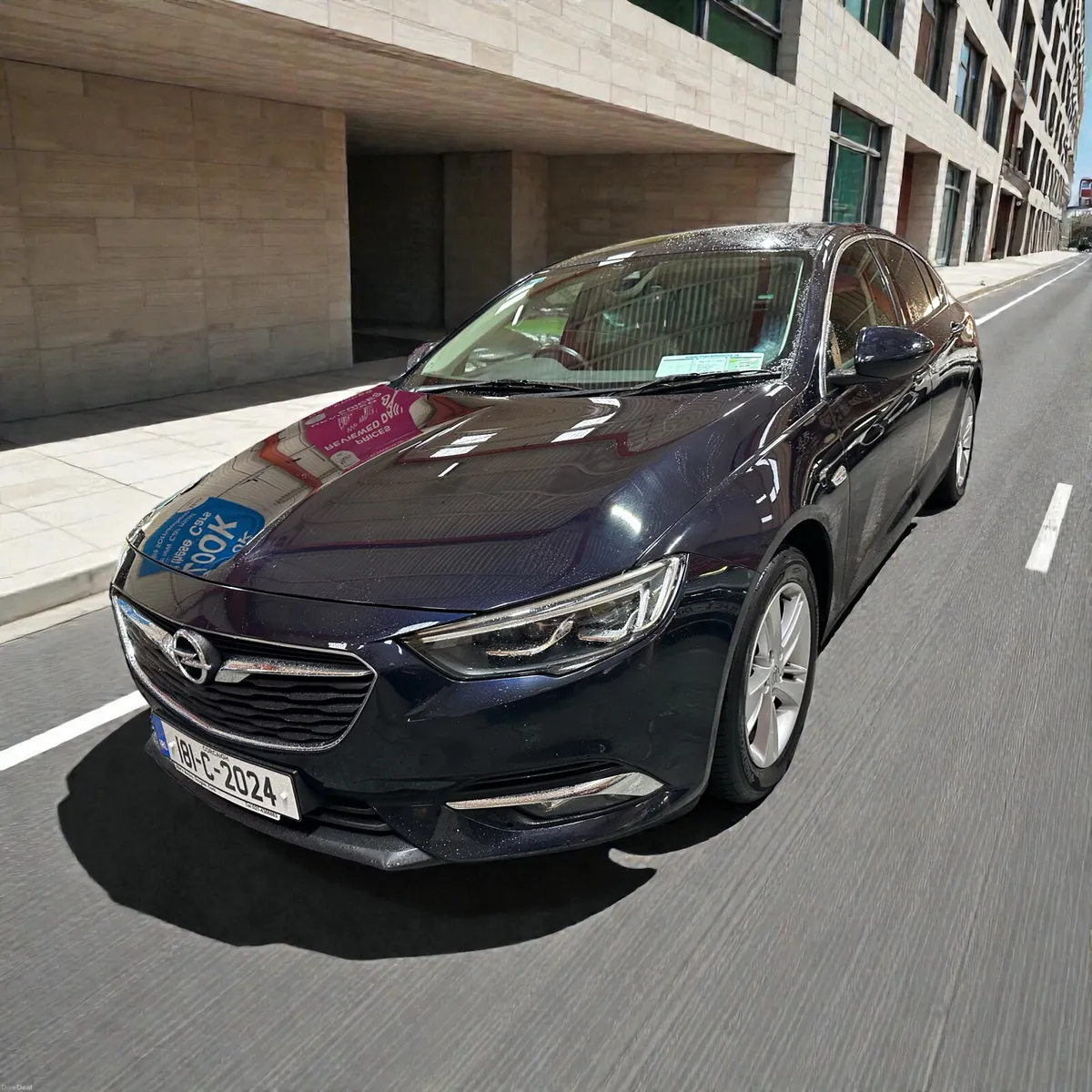 Opel Insignia New Shape 1.6  Turbo D ecoTEC - Image 1