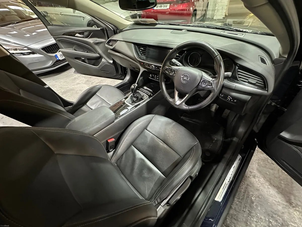 Opel Insignia New Shape 1.6  Turbo D ecoTEC - Image 4