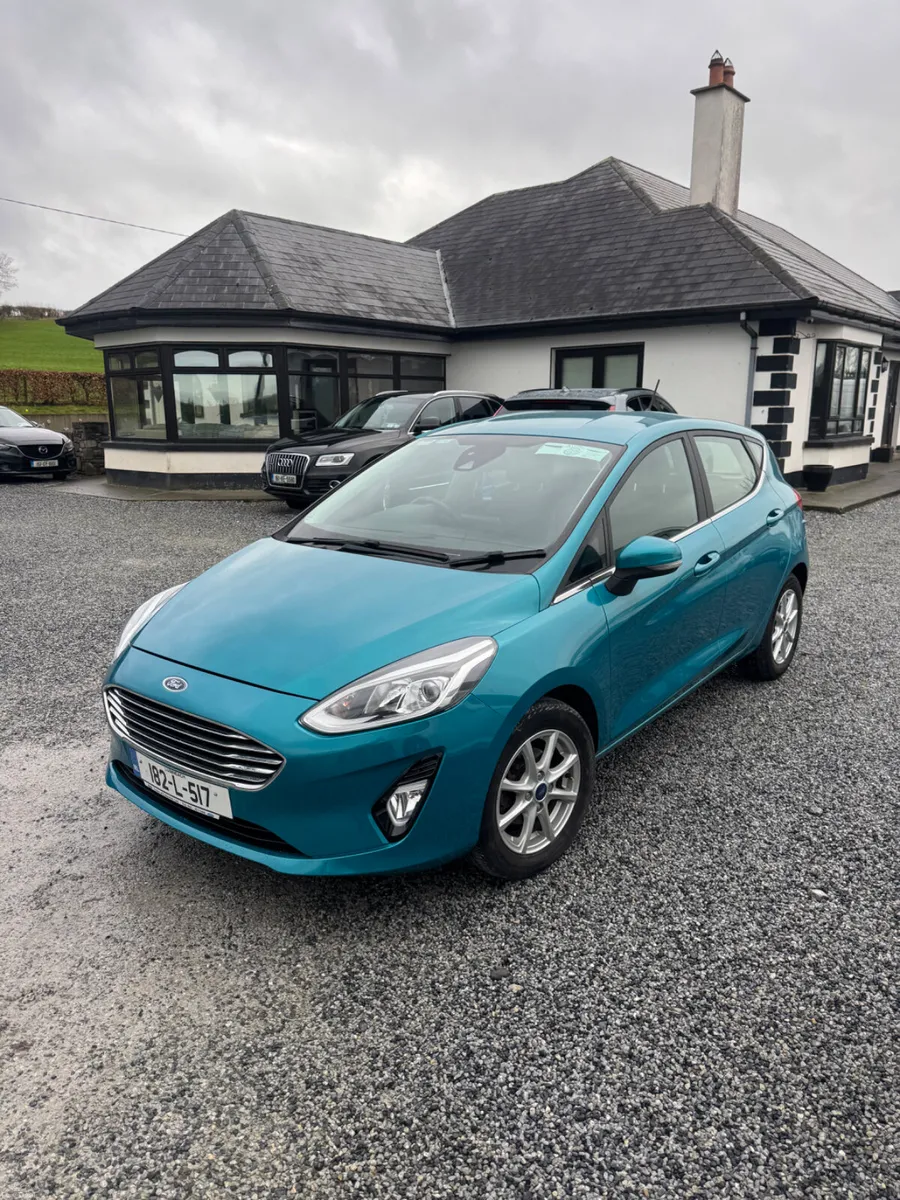 Ford Fiesta 2018 titanium very low km - Image 3