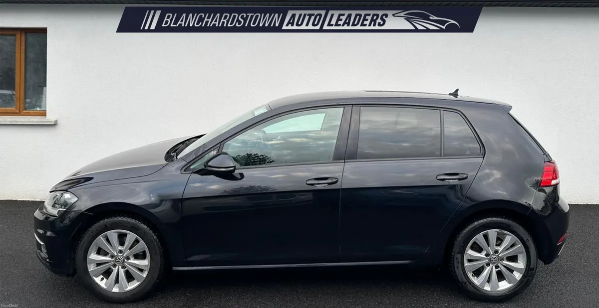 VOLKSWAGEN GOLF 1.6 TDI SE DSG 115PS AUTO - Image 2