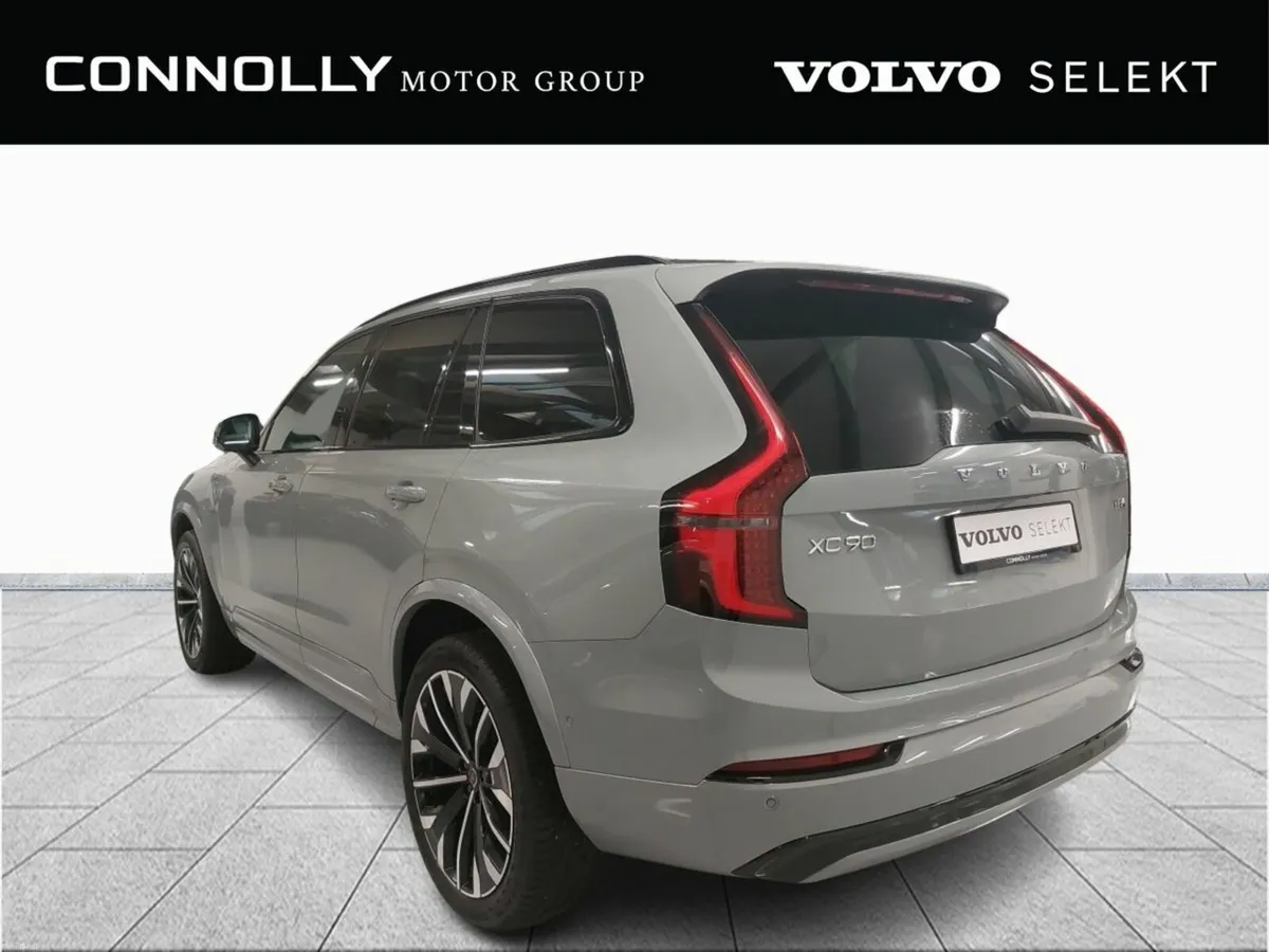 Volvo XC90 Plus T8 PHEV €672pm - Image 3