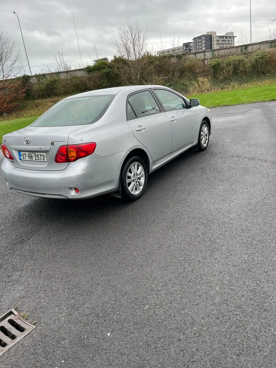 Toyota Corolla 1.4 saloon 2007 - Image 3