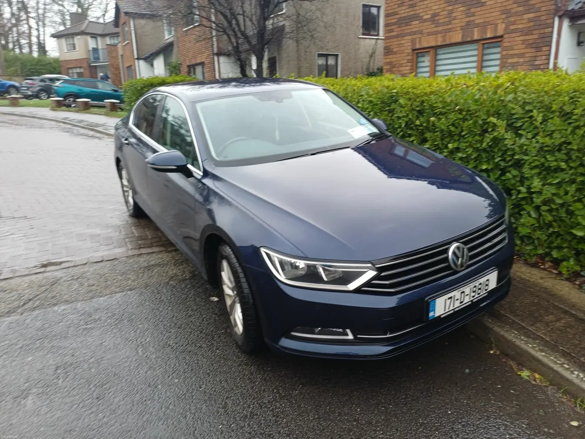 Volkswagen Passat 2017 - Image 1