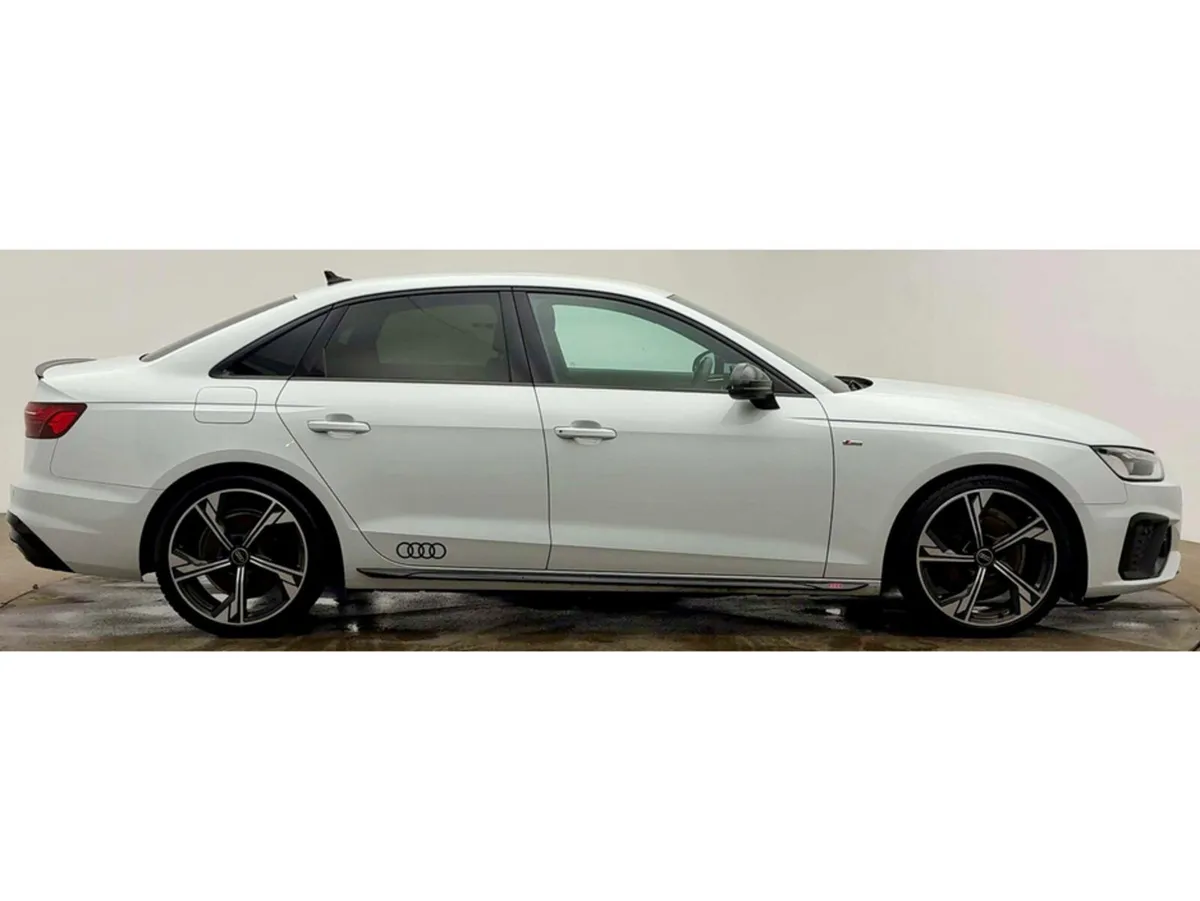 Audi A4 S LN 30 TDI MH LINE EDITION BLACK - Image 2