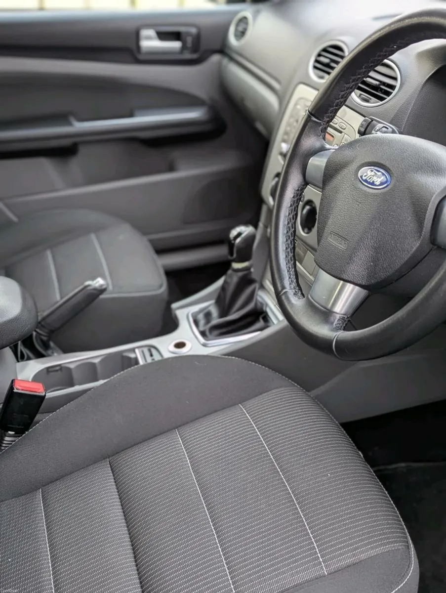 Ford Focus 1.6tdci 2011 - Image 3