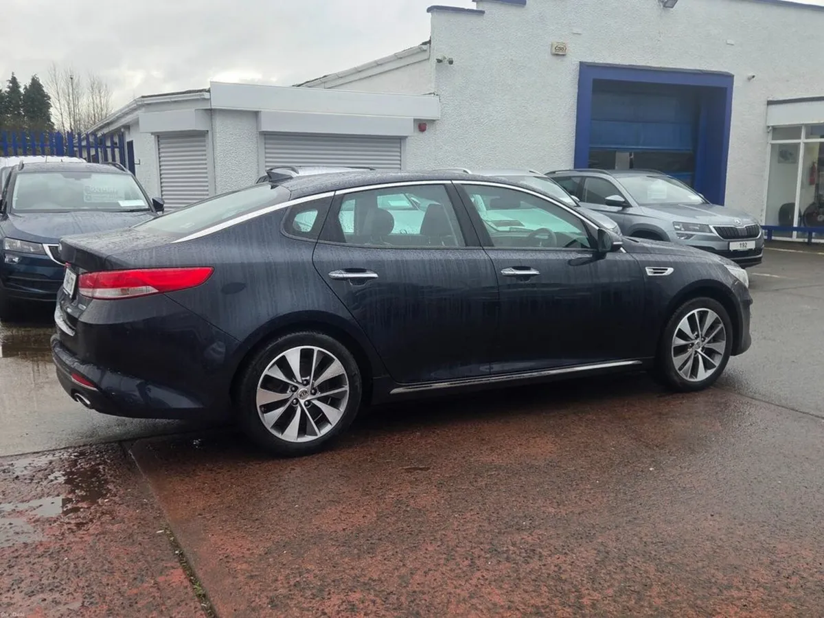 Kia Optima 1.7 Crdi 3 ISG 141PS 4DR - Image 3