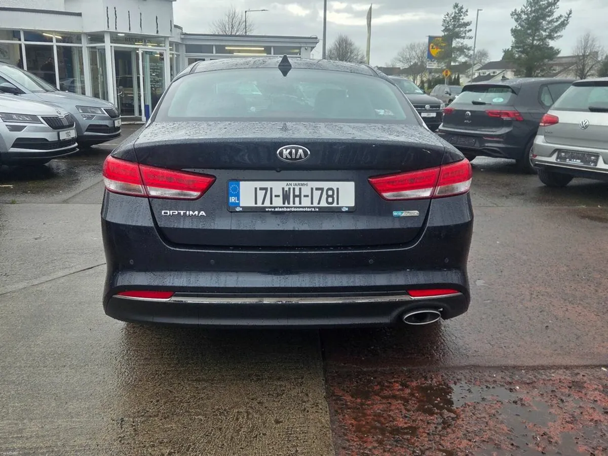 Kia Optima 1.7 Crdi 3 ISG 141PS 4DR - Image 4
