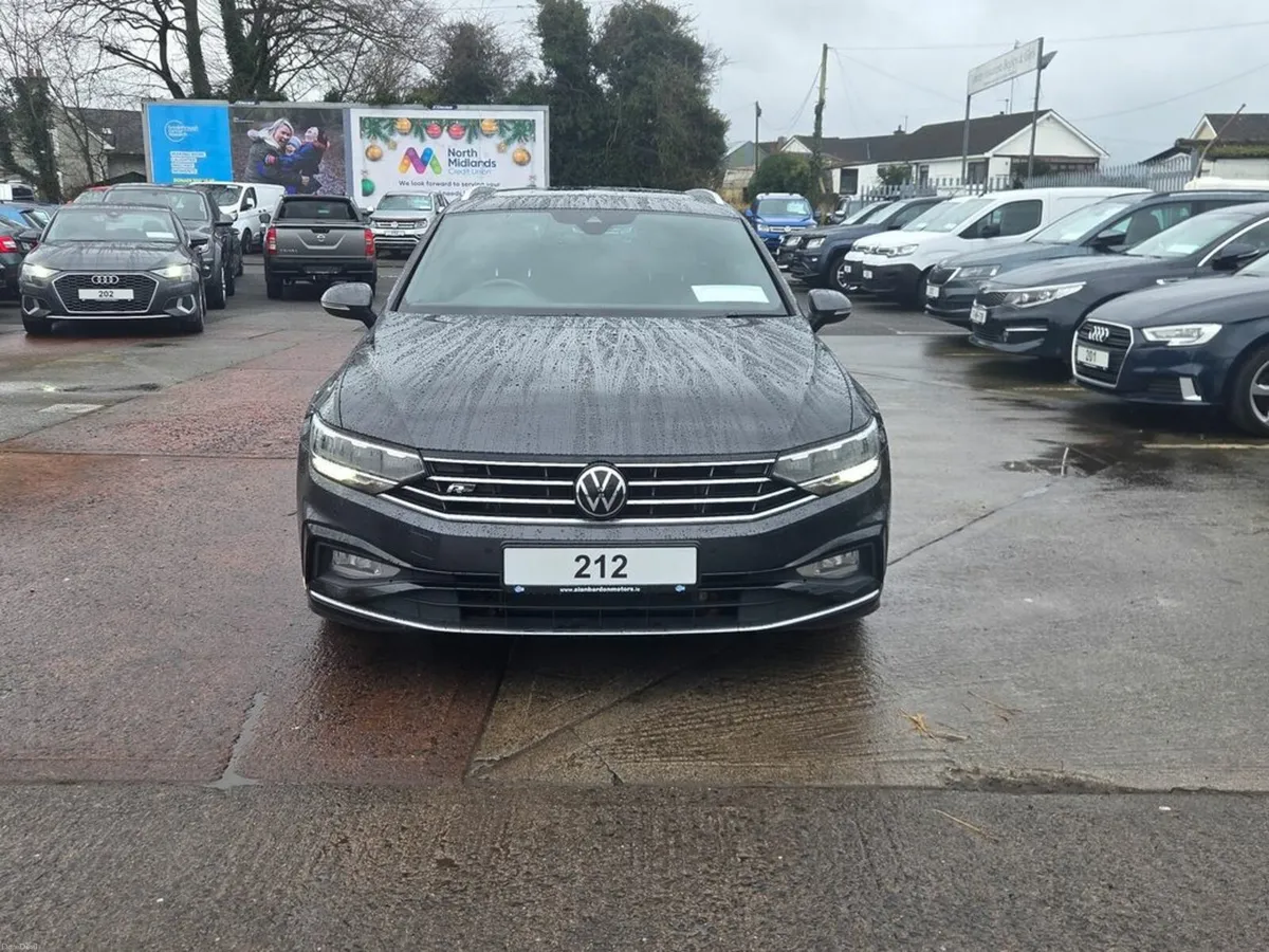 Volkswagen Passat R-LINE TDI DSG - Image 2