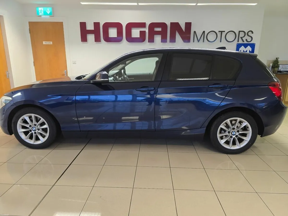 BMW 1-Series 116 SE 5DR Automatic - Image 4