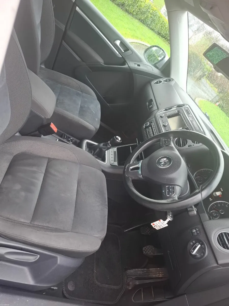 Volkswagen Tiguan 2014 - Image 5