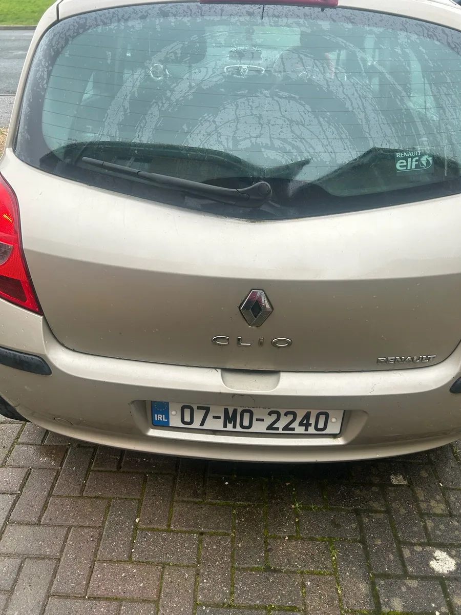 Renault Clio - Image 2