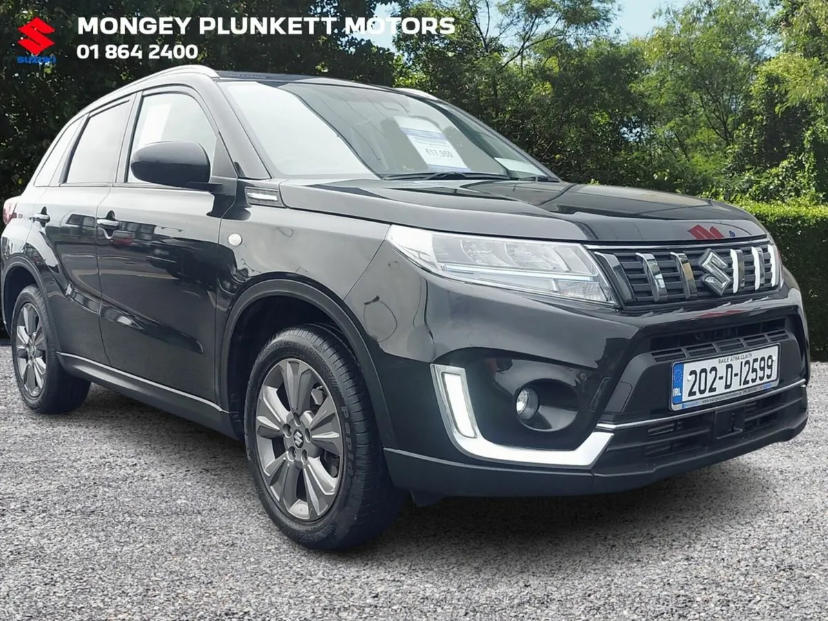 Suzuki Vitara SZT 1.4 Hybrid - Image 1