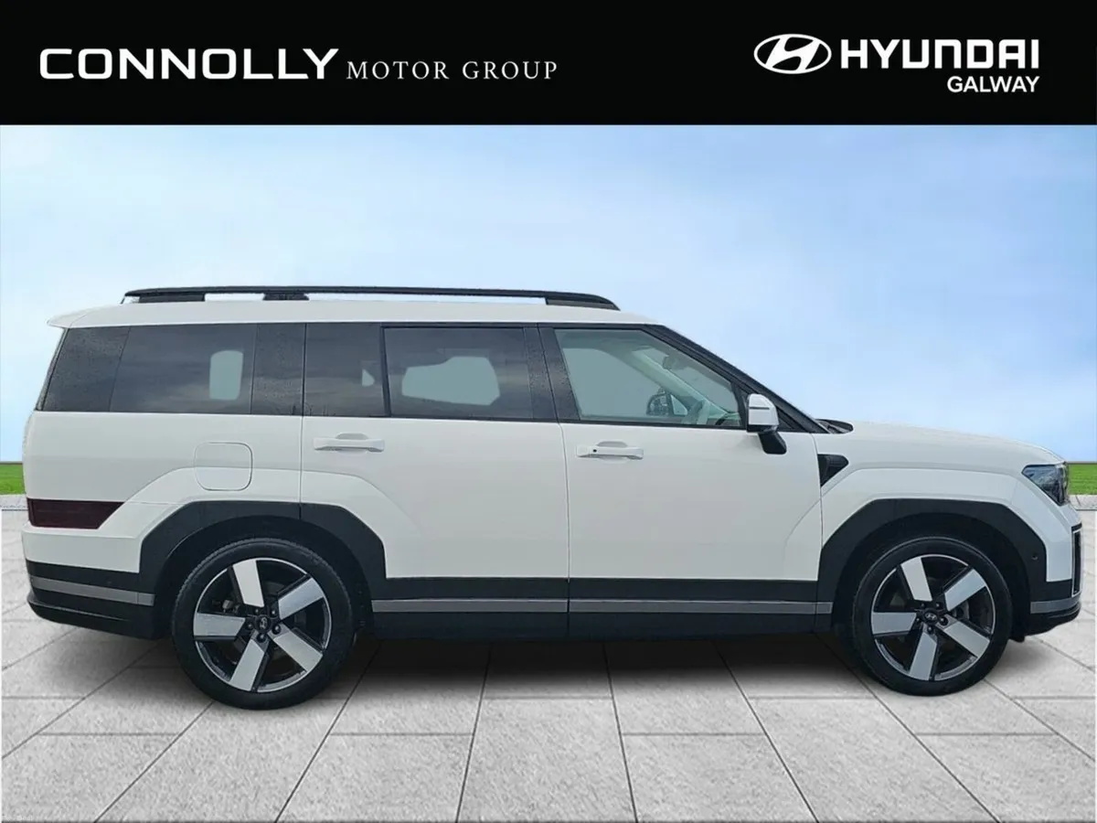 Hyundai Santa Fe 1.6 PHEV 4WD Premium -High Spec 7 - Image 4